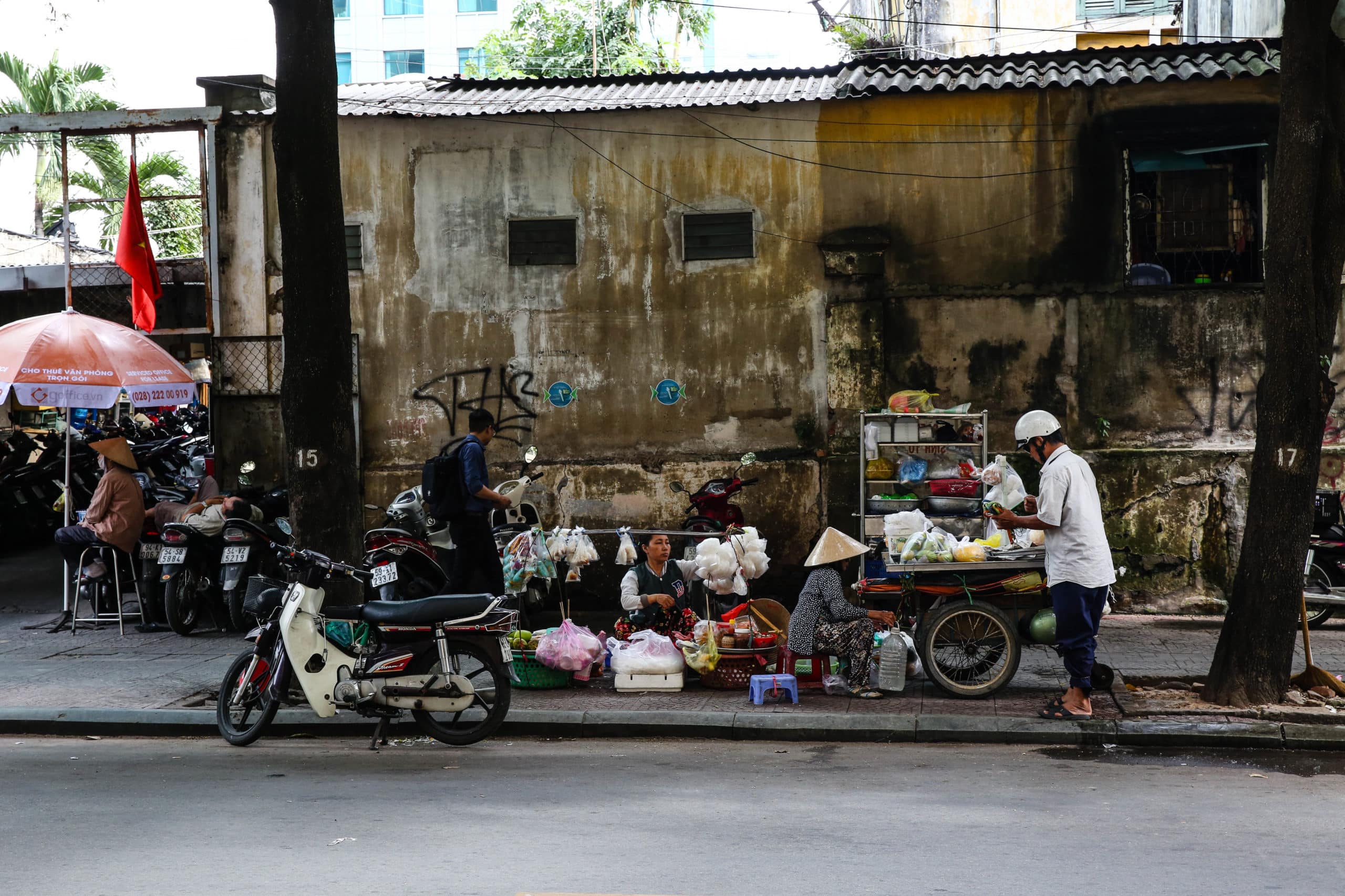 Ho Chi Minh City - Vietnam Motorbike Madness in Saigon