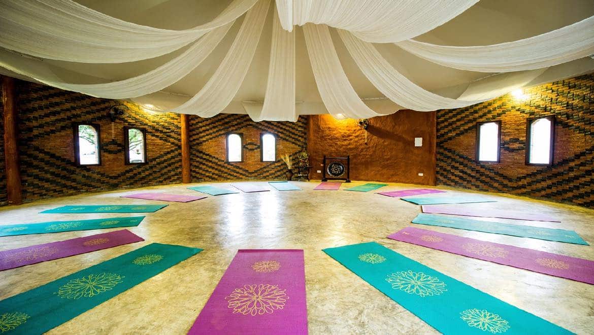 yoga retreat chiang mail thailand