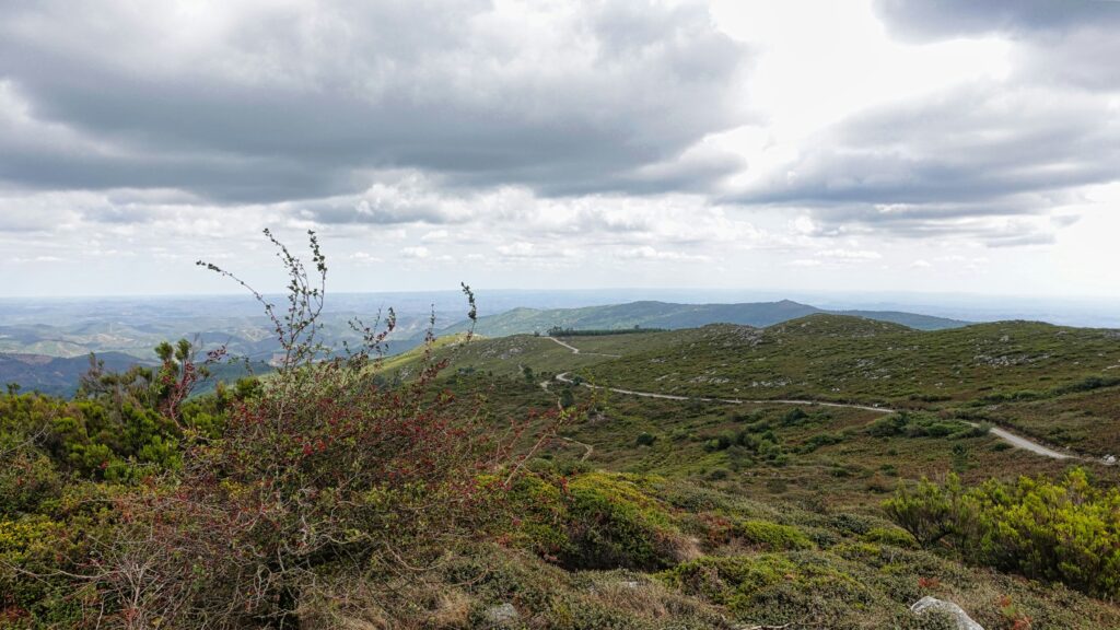 mt foia portugal algarve mountains