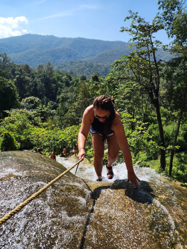 should americans still travel right now? thailand
